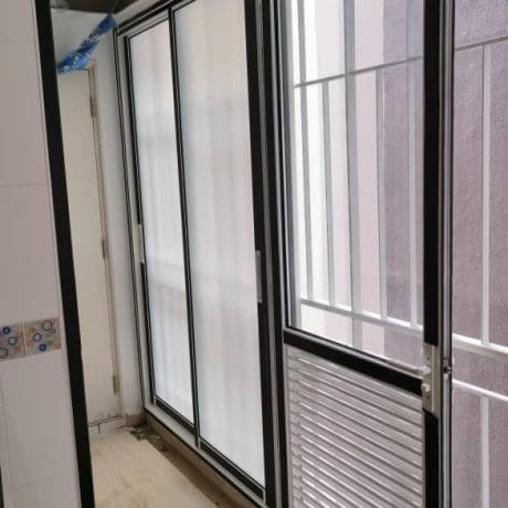 high-quality-aluminium-swing-door