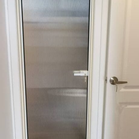 modern-aluminium-slim-door
