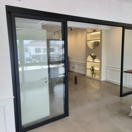 modern-aluminium-slim-sliding-door