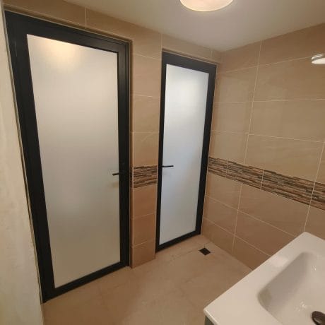 modern-aluminium-swing-door