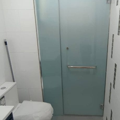 shower-glass-panel-1